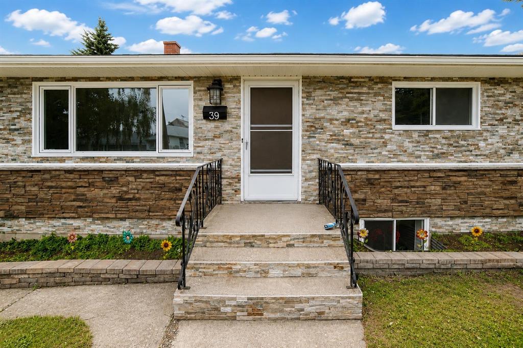 Third View of 39 Healy Drive SW, Haysboro, Calgary, Alberta, T2V 2Z8