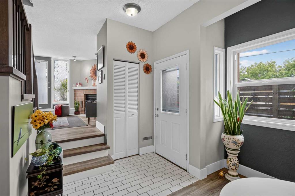Third View of 107, 1615 13 Avenue SW, Sunalta, Calgary, Alberta, T3C0T8