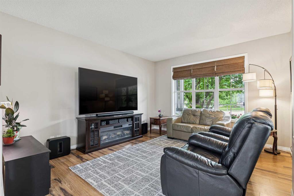Fifth View of 1857 New Brighton Drive SE, New Brighton, Calgary, Alberta, T2Z4X1