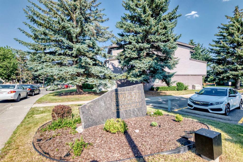 Third View of 7, 3800 Fonda Way SE, Forest Heights, Calgary, Alberta, T2A 6G2