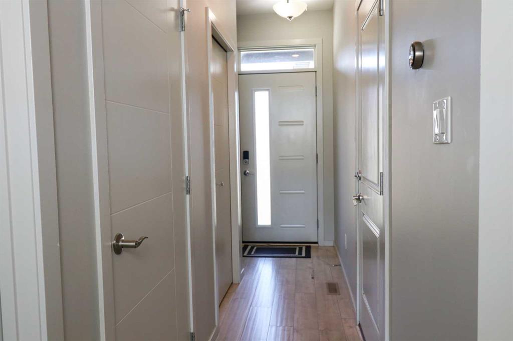 Fourth View of 3, 478 Highlands Boulevard W, West Highlands, Lethbridge, Alberta, T1J 5K5