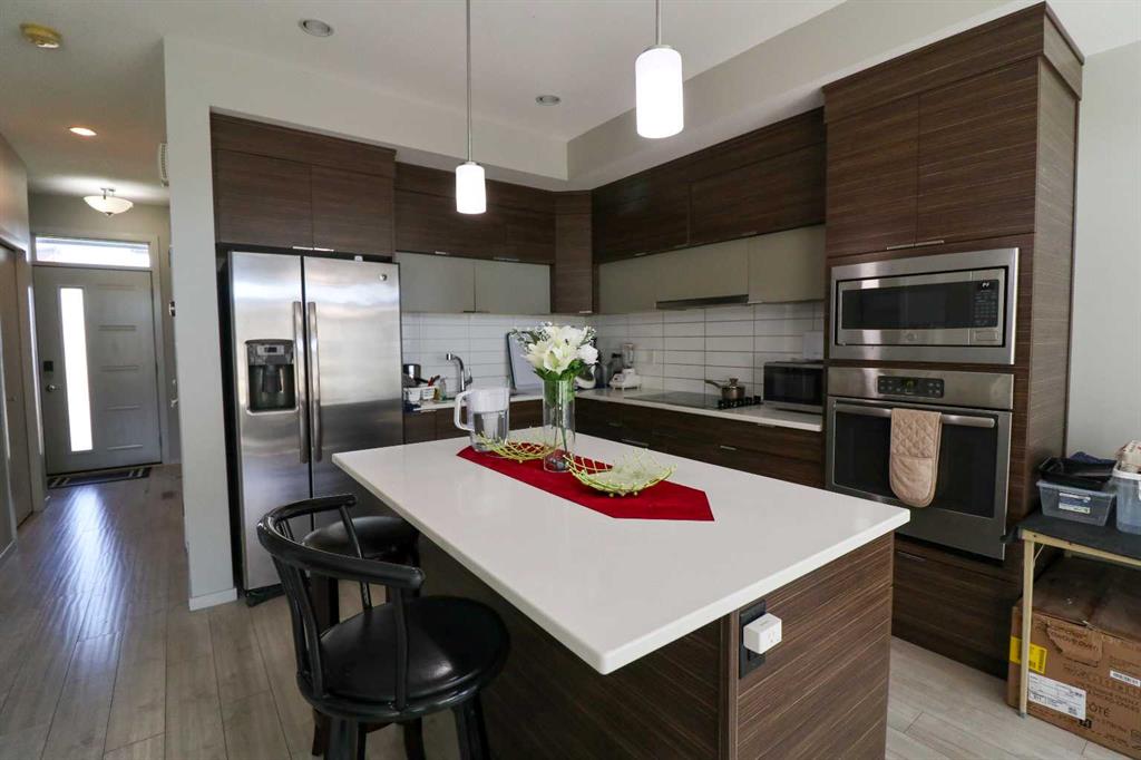 Fifth View of 3, 478 Highlands Boulevard W, West Highlands, Lethbridge, Alberta, T1J 5K5