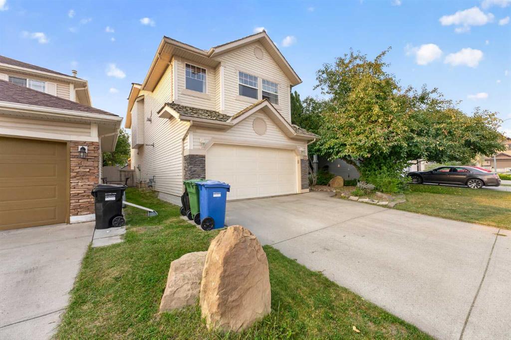 Third View of 137 Douglas Glen Manor SE, Douglasdale/Glen, Calgary, Alberta, T2Z 3Y5