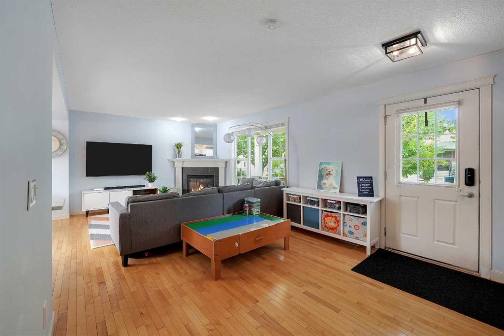 Fifth View of 5532 Forand Street SW, Garrison Green, Calgary, Alberta, T3E7S6