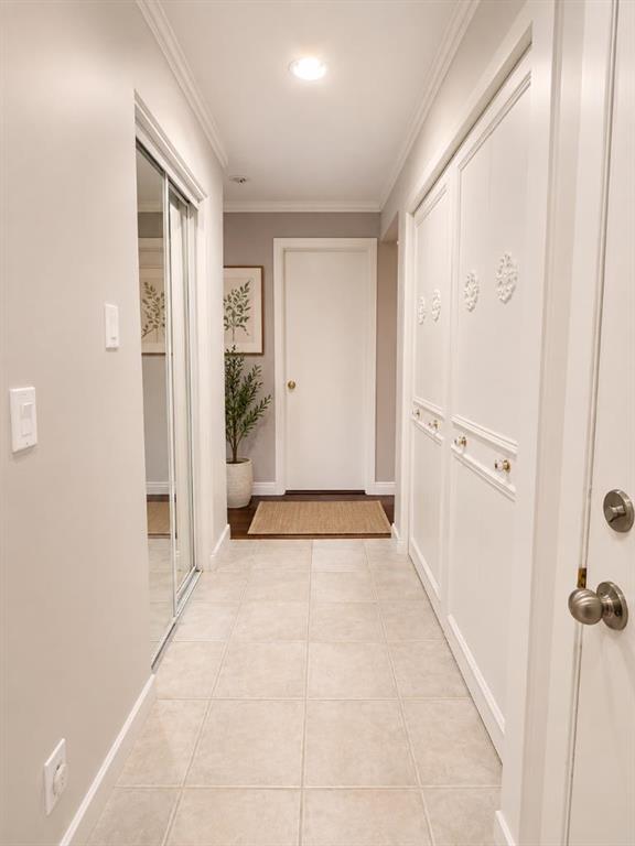 Third View of 201, 2207 8 avenue  , Victoria Park, Lethbridge, Alberta, T1J 4G1