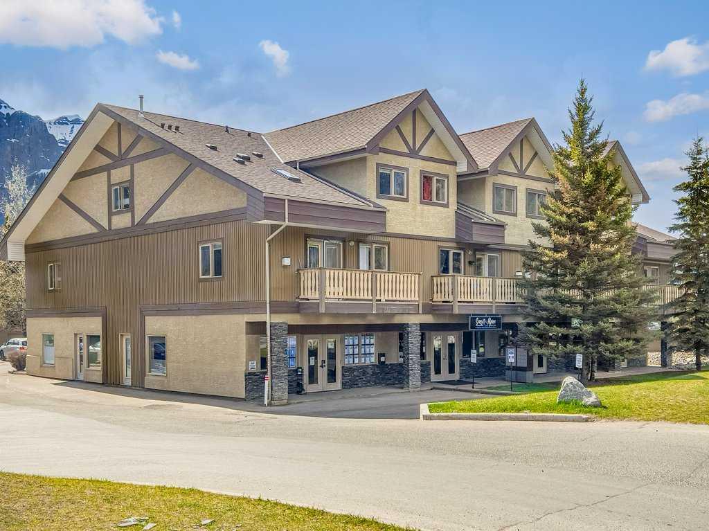 104, 512 Bow Valley Trail , A2332315, Alberta,