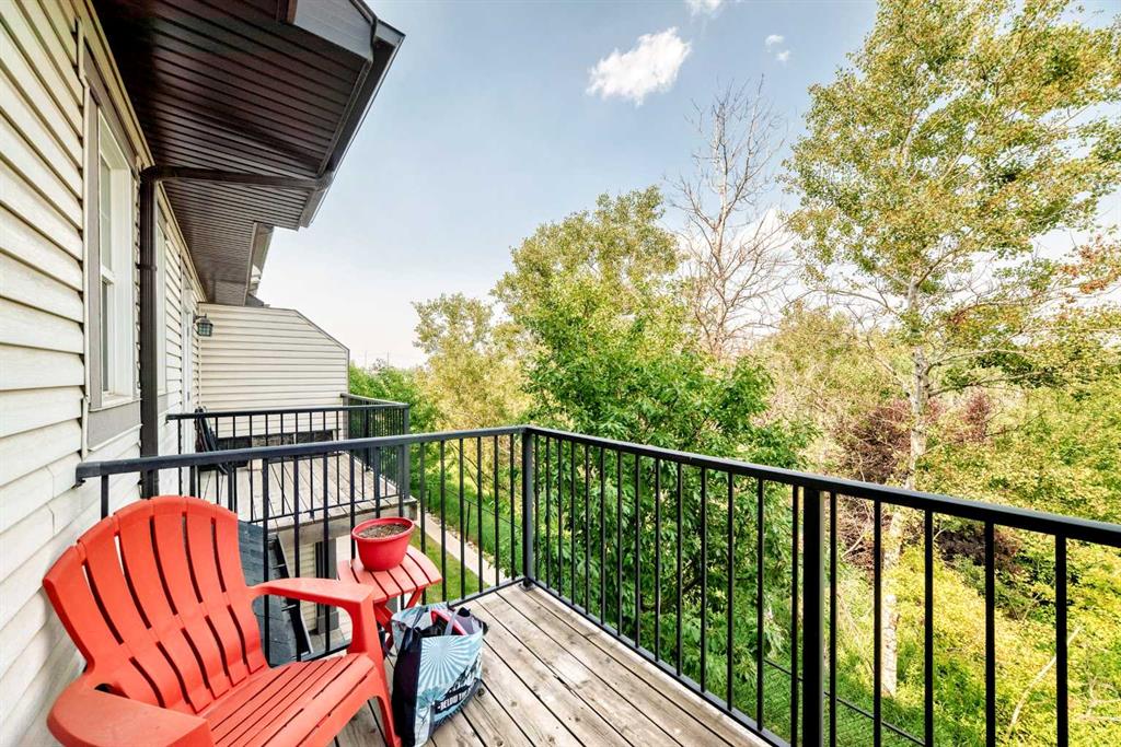 Fifth View of 60 New Brighton Point SE, New Brighton, Calgary, Alberta, T2Z1B9