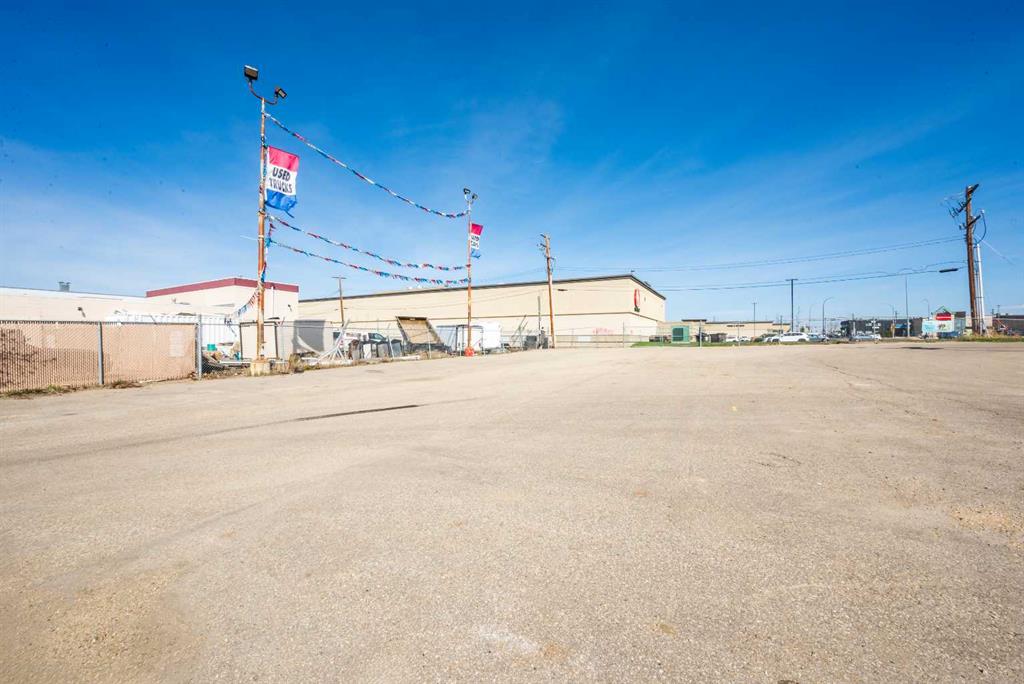 Third View of 9908 113 Avenue  , NONE, Grande Prairie, Alberta, T8V 1W7
