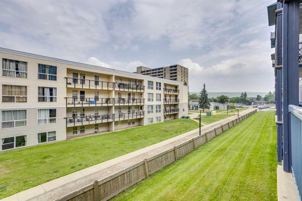 Third View of 226, 200 Richard Street , Downtown, Fort McMurray, Alberta, T9H5H6