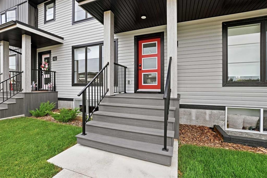 Fourth View of 134 Crestview Boulevard , Crestview, Sylvan Lake, Alberta, T4S 0L6