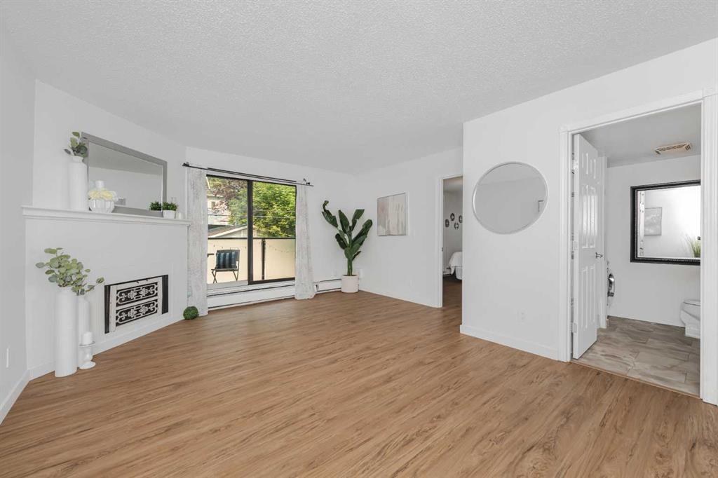 Fourth View of 204, 1821 17A Street SW, Bankview, Calgary, Alberta, T2T 4R7