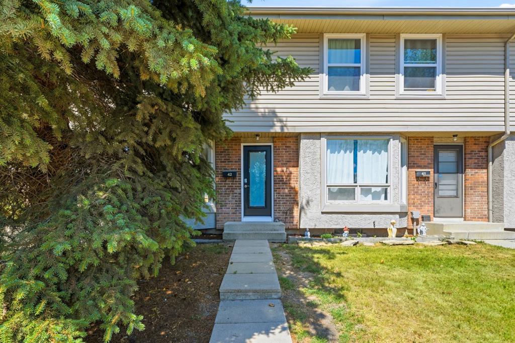 42, 123 Queensland Drive SE, A2332461, Alberta,