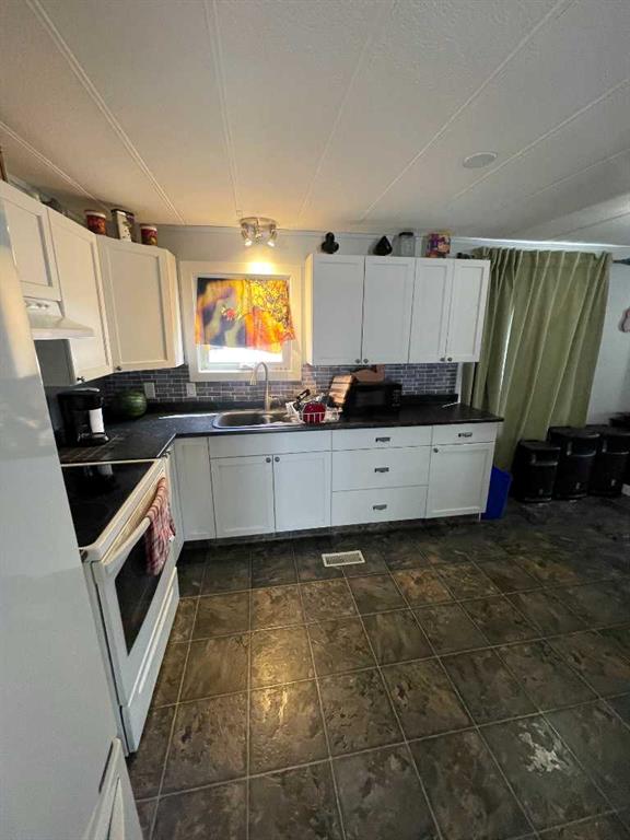 Fifth View of 69, 1190 15 Avenue , NONE, Didsbury, Alberta, T0M 0W0