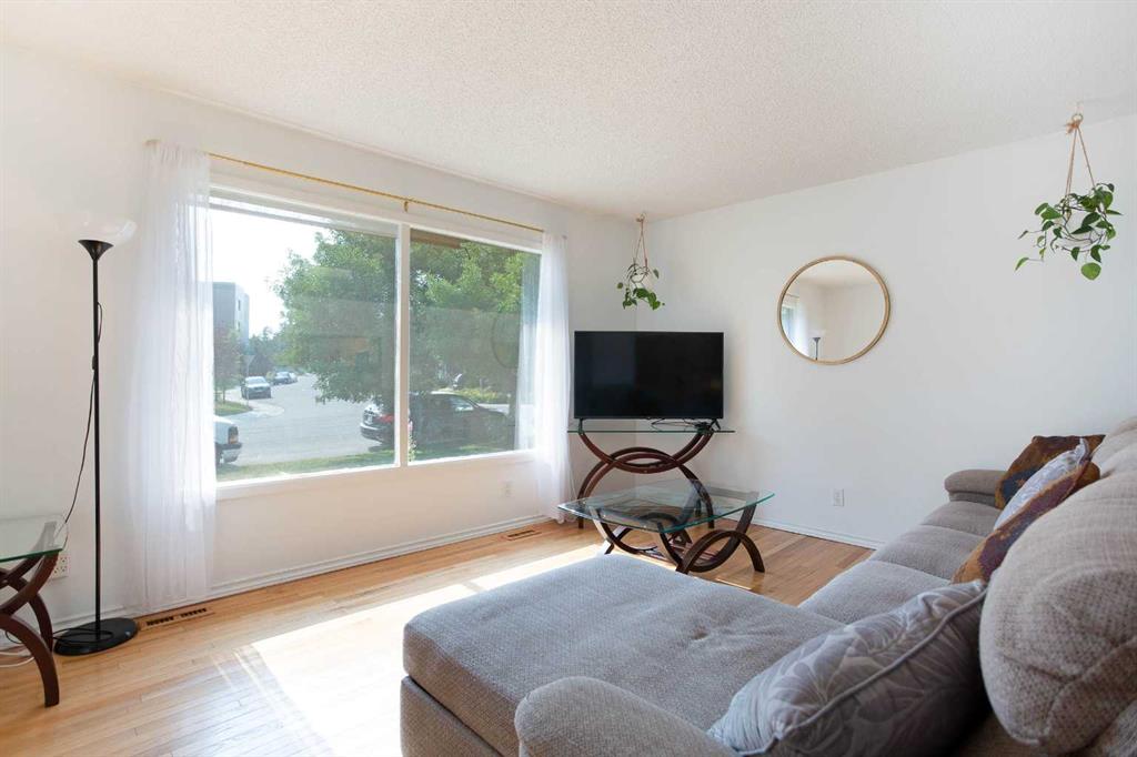 Fifth View of 235 Templemont Drive NE, Temple, Calgary, Alberta, T1Y 5A1