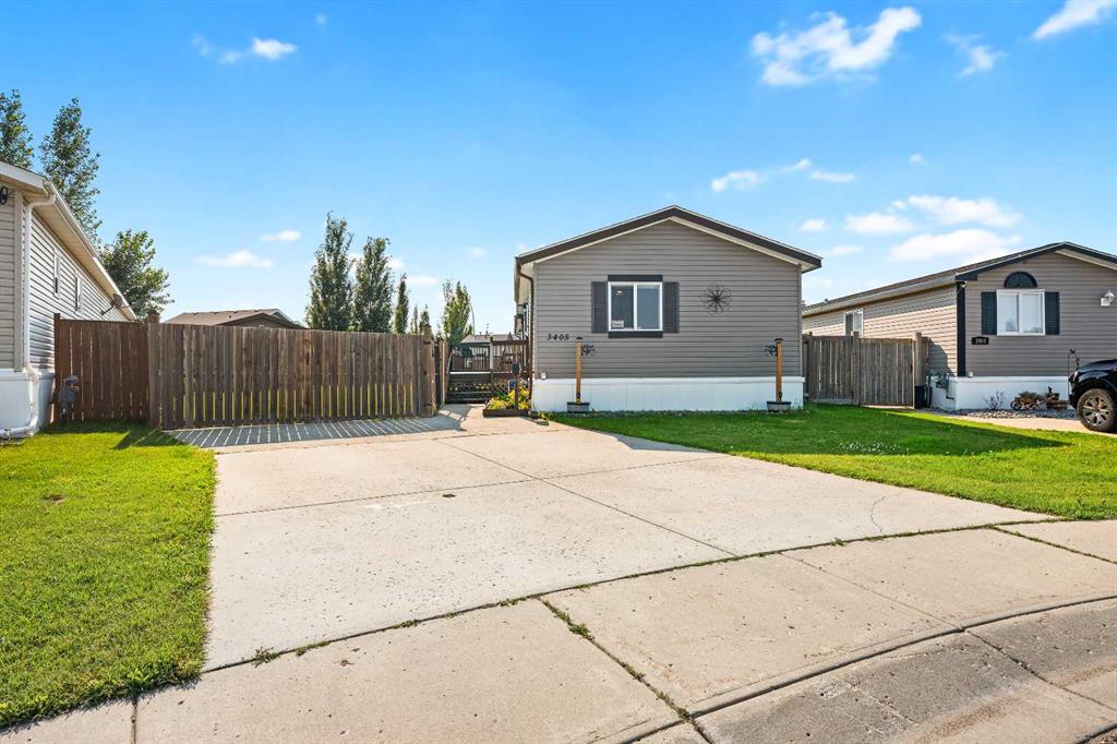 Third View of 3405 43 Avenue , Aurora, Lloydminster, Saskatchewan, S9V 2E5