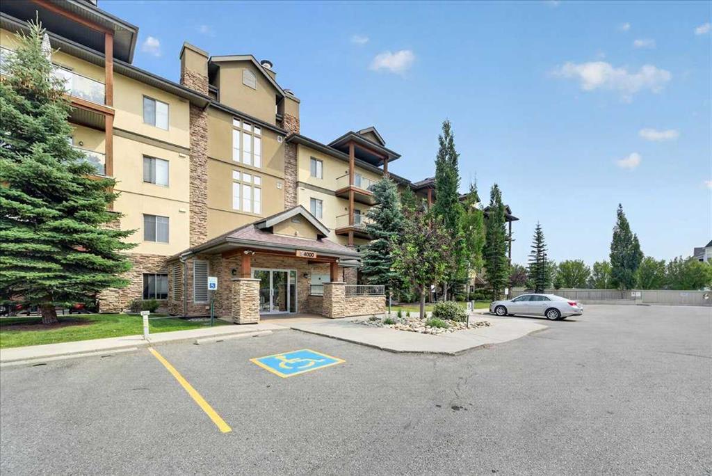 4210, 92 Crystal Shores Road , A2332604, Alberta,