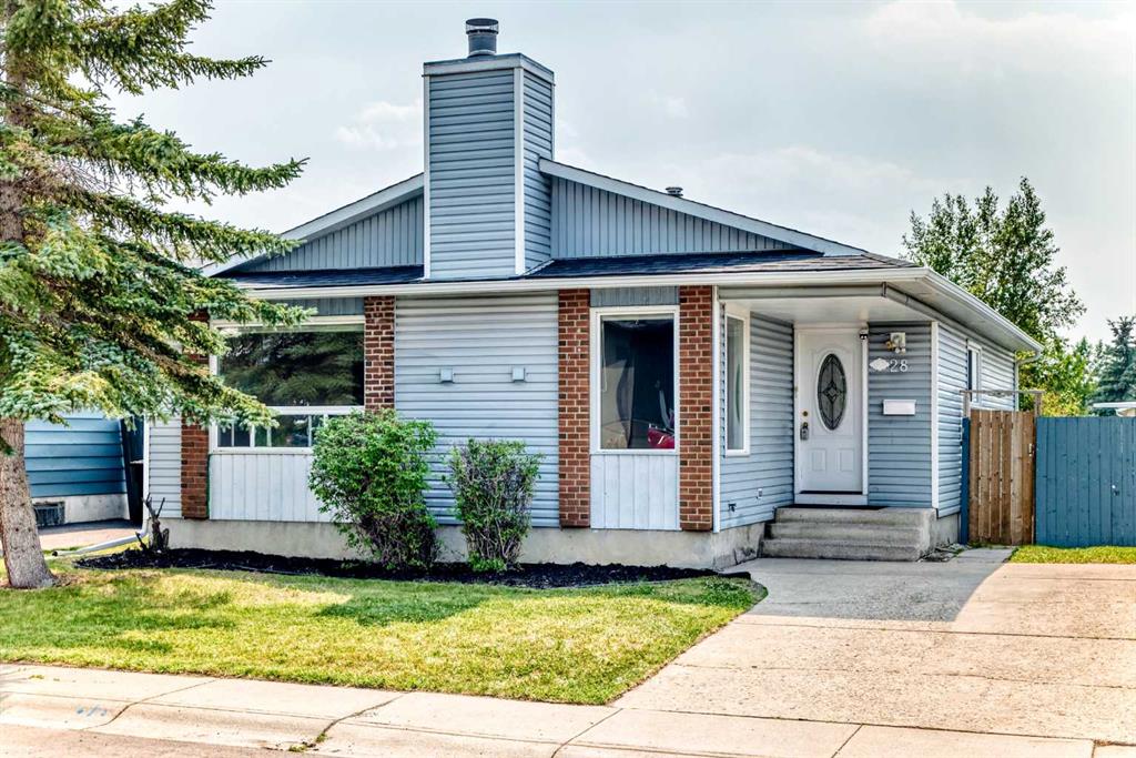 28 Whiteram Close NE, A2332606, Alberta,