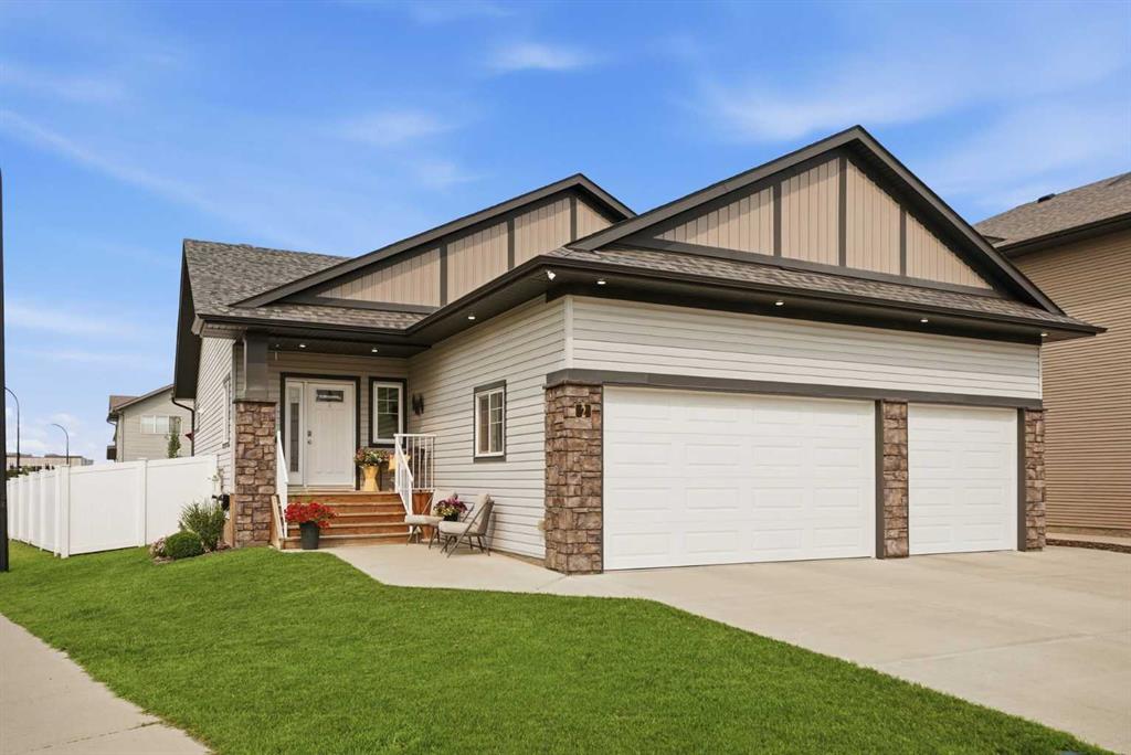 Third View of 2 Traynor Close , Timber Ridge, Red Deer, Alberta, T4P 0W5