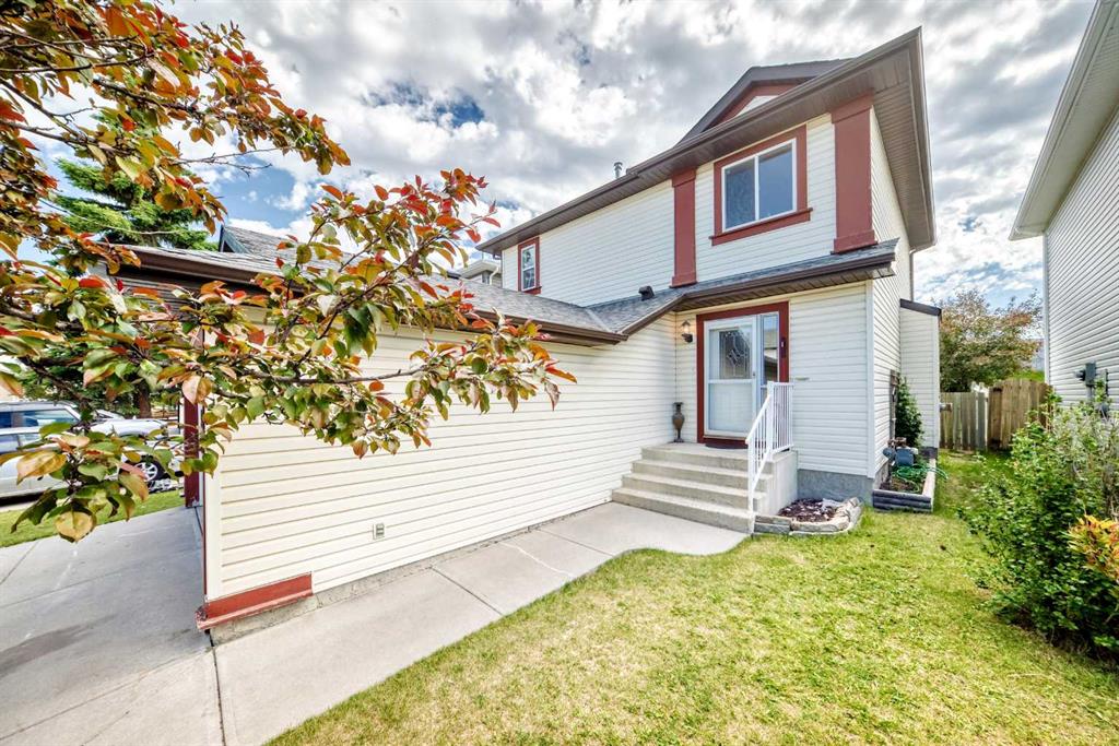 Third View of 87 Citadel Peak Circle NW, Citadel, Calgary, Alberta, T3G 4H6
