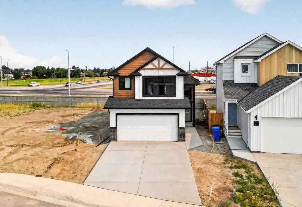 4313 25 Avenue S, A2332648, Alberta,