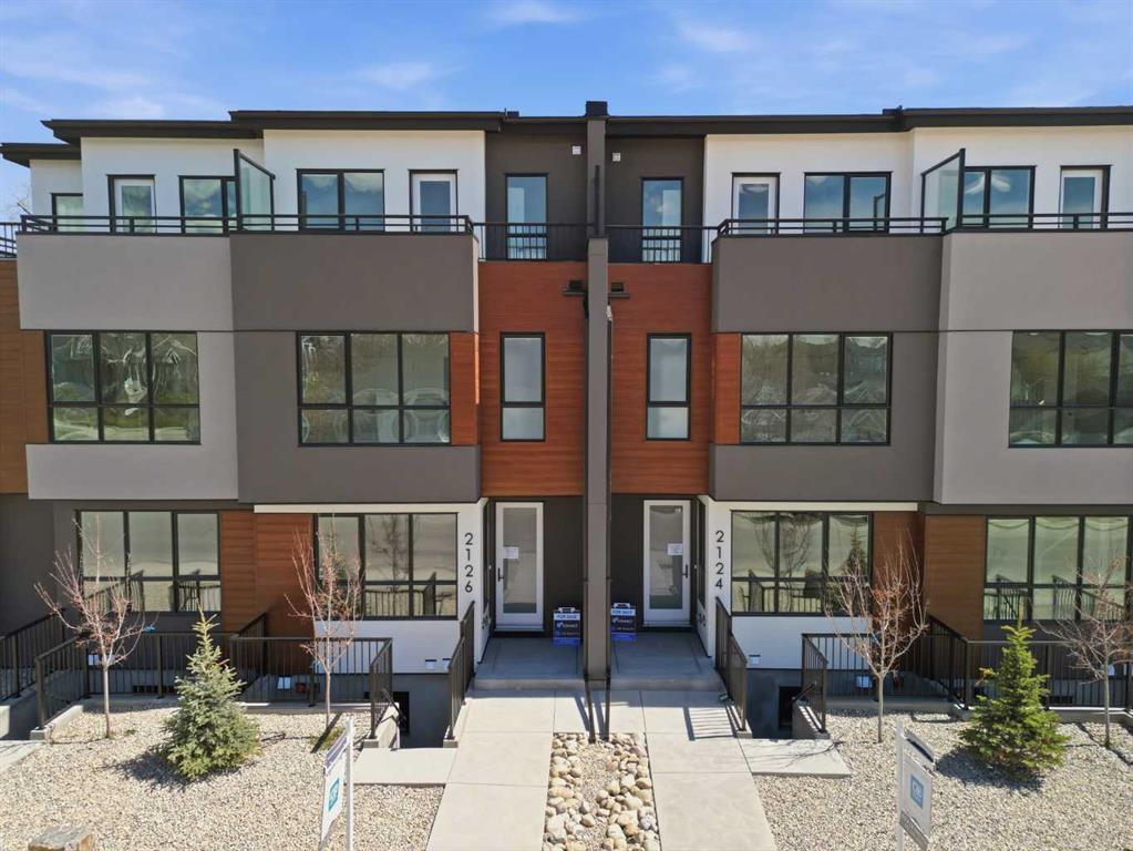 Third View of 2122 7 Street NW, Mount Pleasant, Calgary, Alberta, T2M 1K3