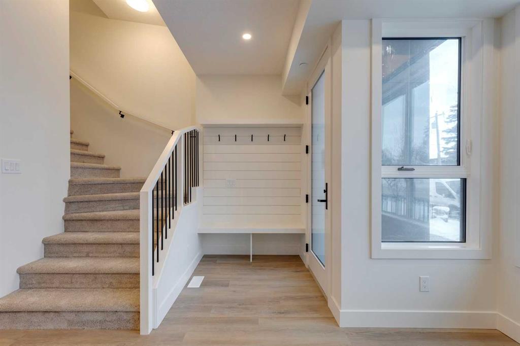Fifth View of 2122 7 Street NW, Mount Pleasant, Calgary, Alberta, T2M 1K3