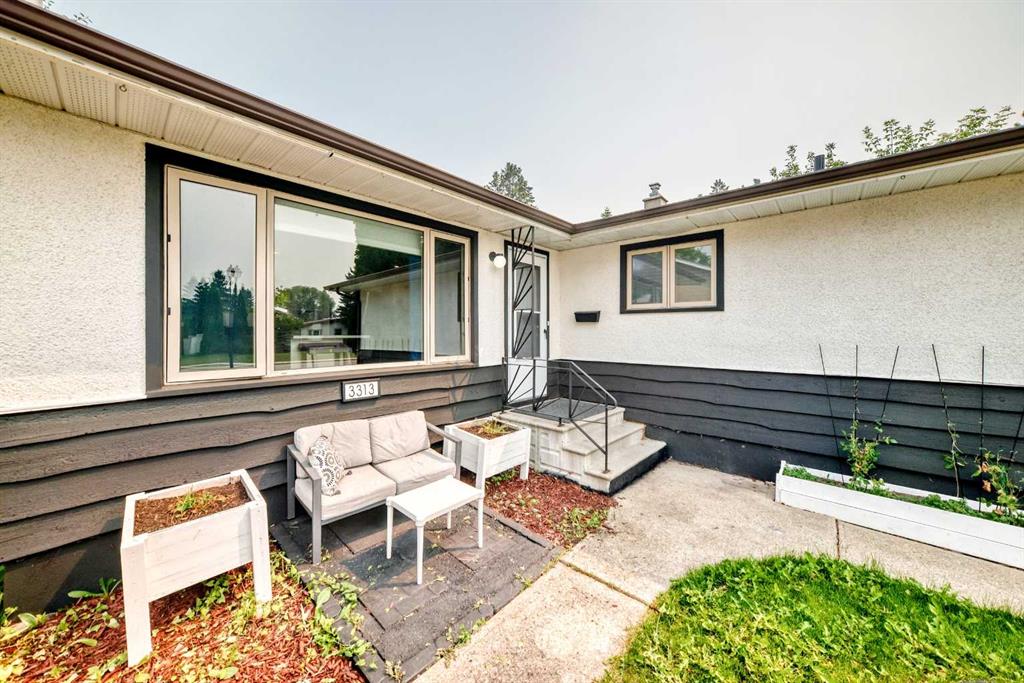 Fifth View of 3313 42A Avenue Close , Mountview, Red Deer, Alberta, T4N 3A5