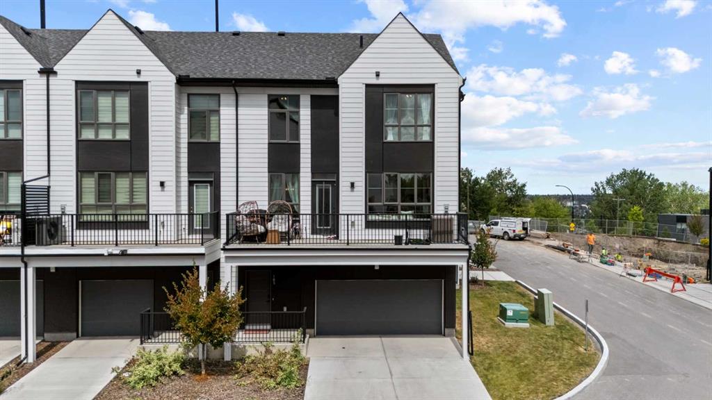 Third View of 105 Sovereign Common SW, Shaganappi, Calgary, Alberta, T3C 3Y3