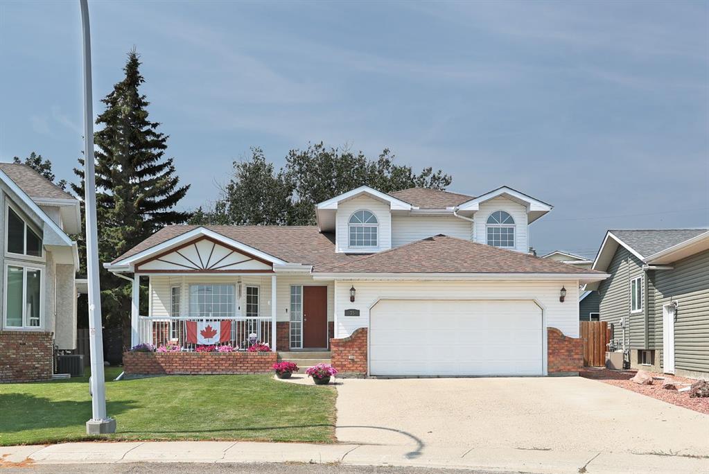 35 Parkland Close E, A2332690, Alberta,