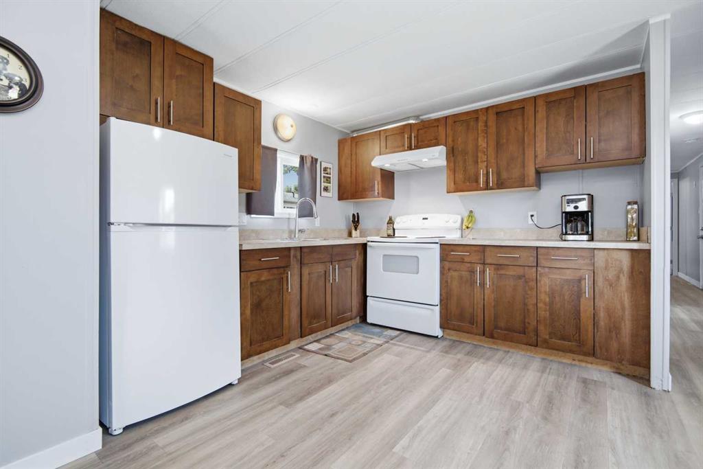 Third View of 46, 5344 76 Street , Normandeau, Red Deer, Alberta, T4P2A6