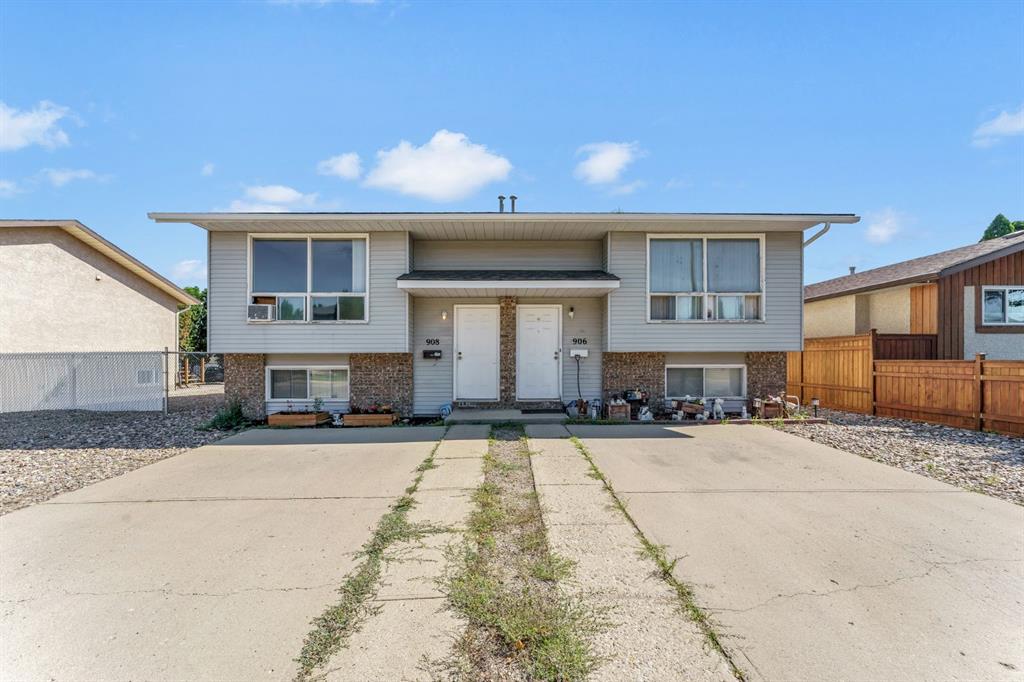 908 Ross Glen Drive SE, A2332809, Alberta,