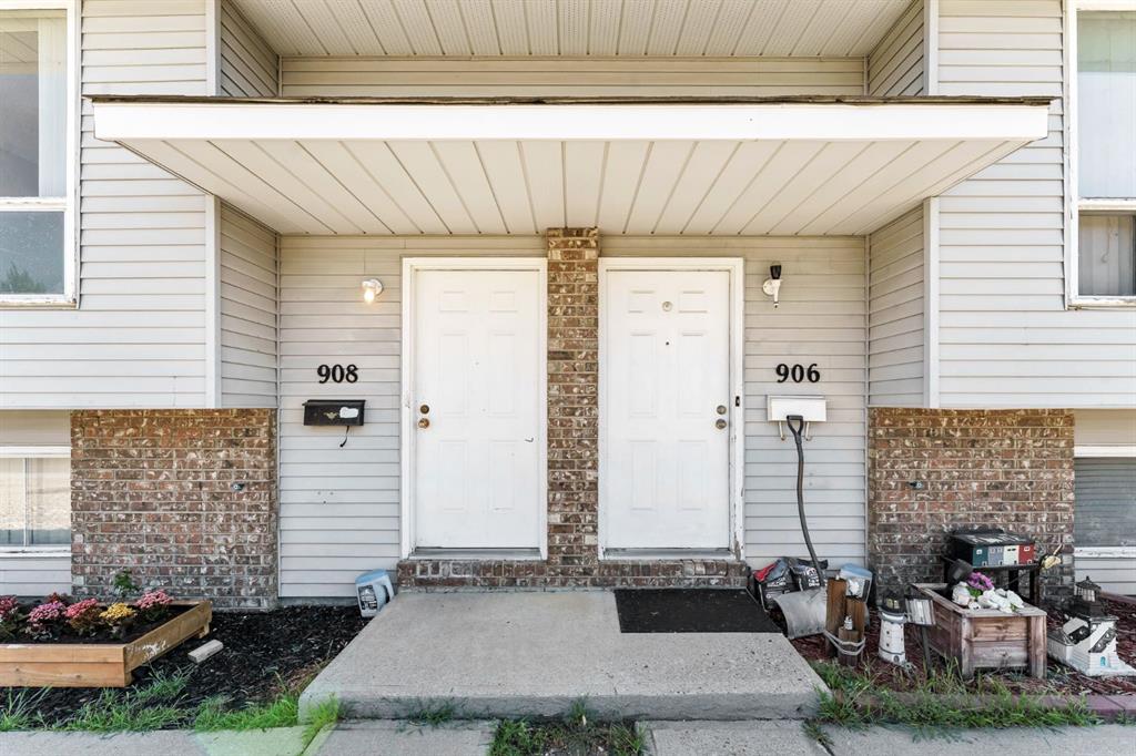 Fourth View of 908 Ross Glen Drive SE, Ross Glen, Medicine Hat, Alberta, T1B 3W7