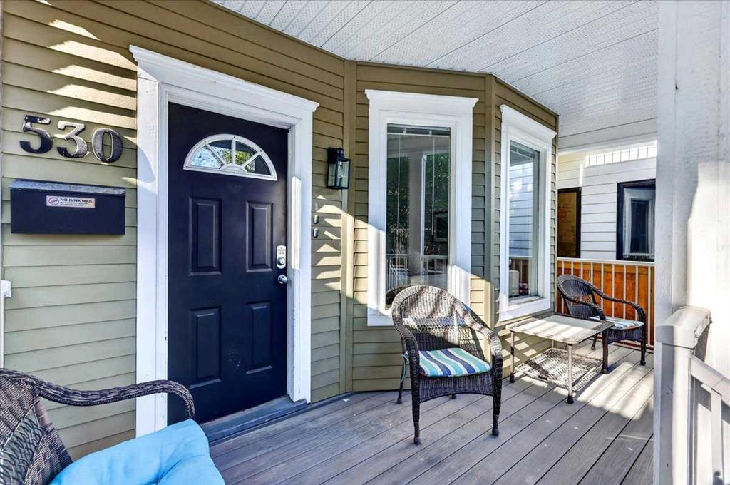 Third View of 530 19 Avenue SW, Cliff Bungalow, Calgary, Alberta, t2s0e3
