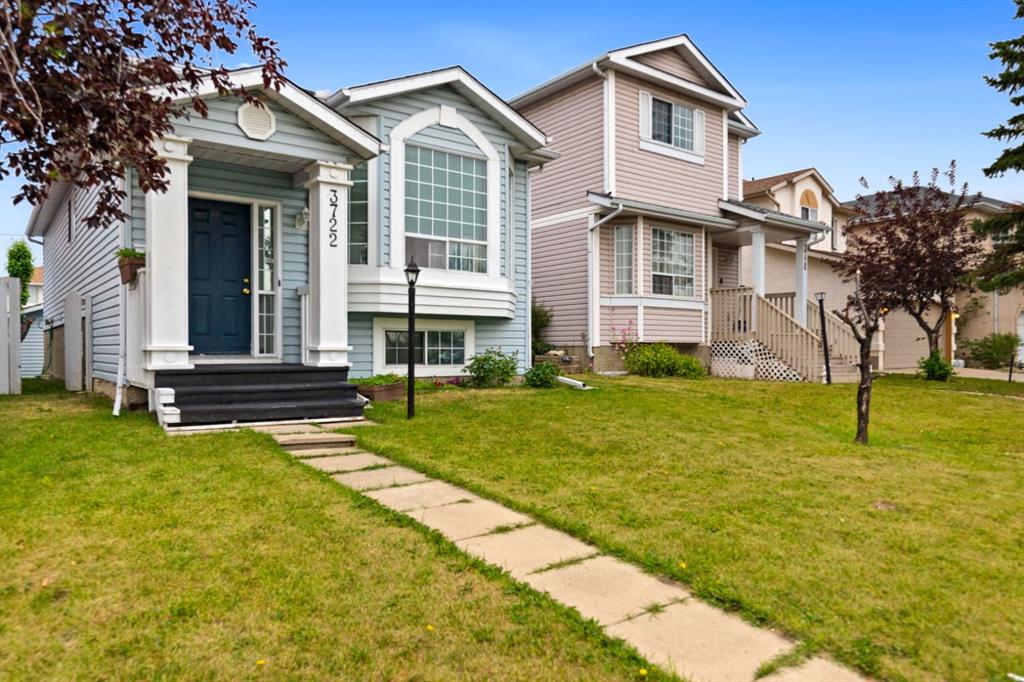 Third View of 3722 Catalina Boulevard , Monterey Park, Calgary, Alberta, T1Y 6W6
