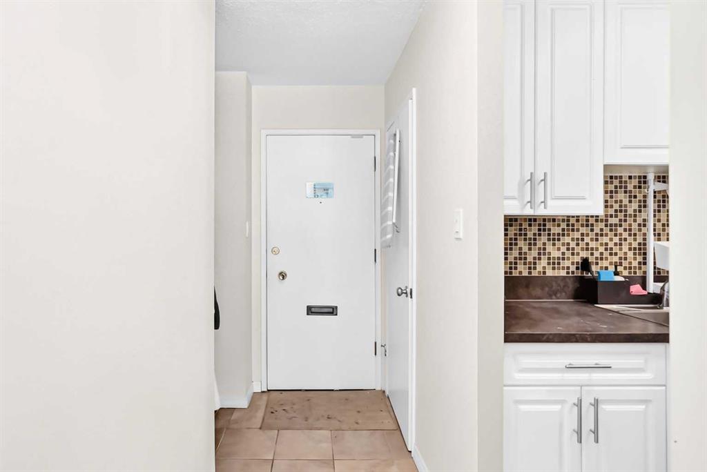 Fourth View of 407, 903 19 Avenue SW, Lower Mount Royal, Calgary, Alberta, T2T 0H8