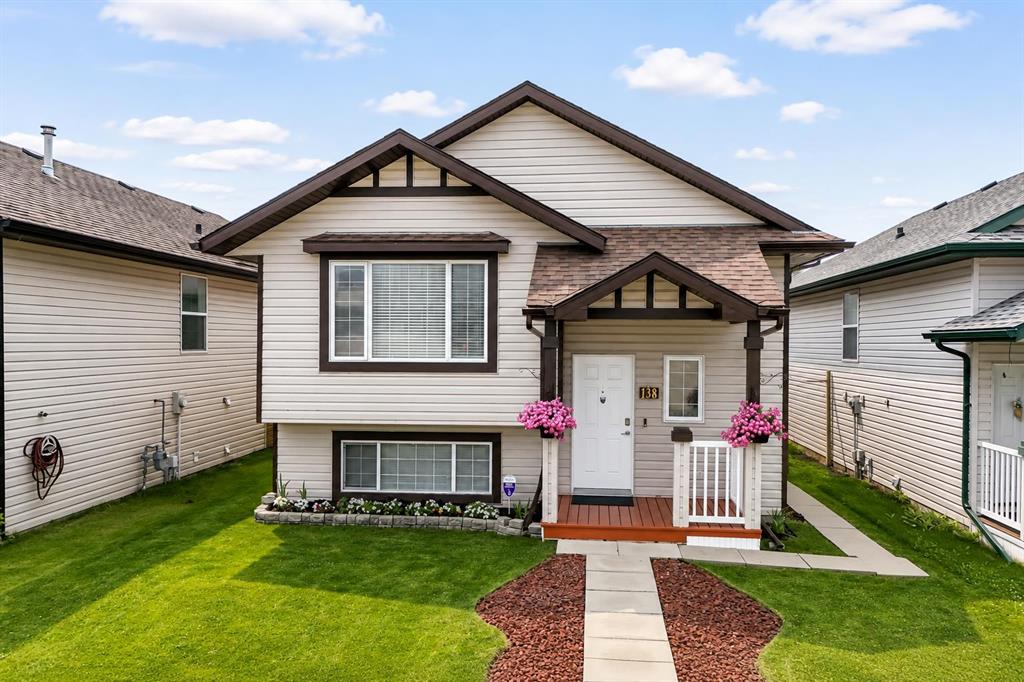 138 Lanterman Close , A2332862, Alberta,