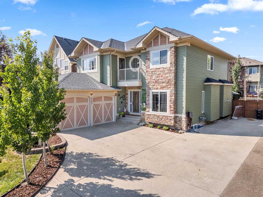 MLS® listing #114507275 for sale located at 737 Canoe Avenue SW