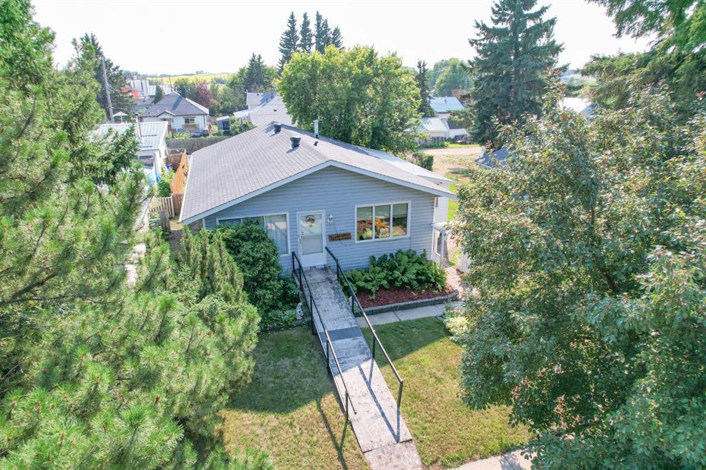 Fifth View of 5016 48 Avenue , NONE, Bashaw, Alberta, T0B 0H0
