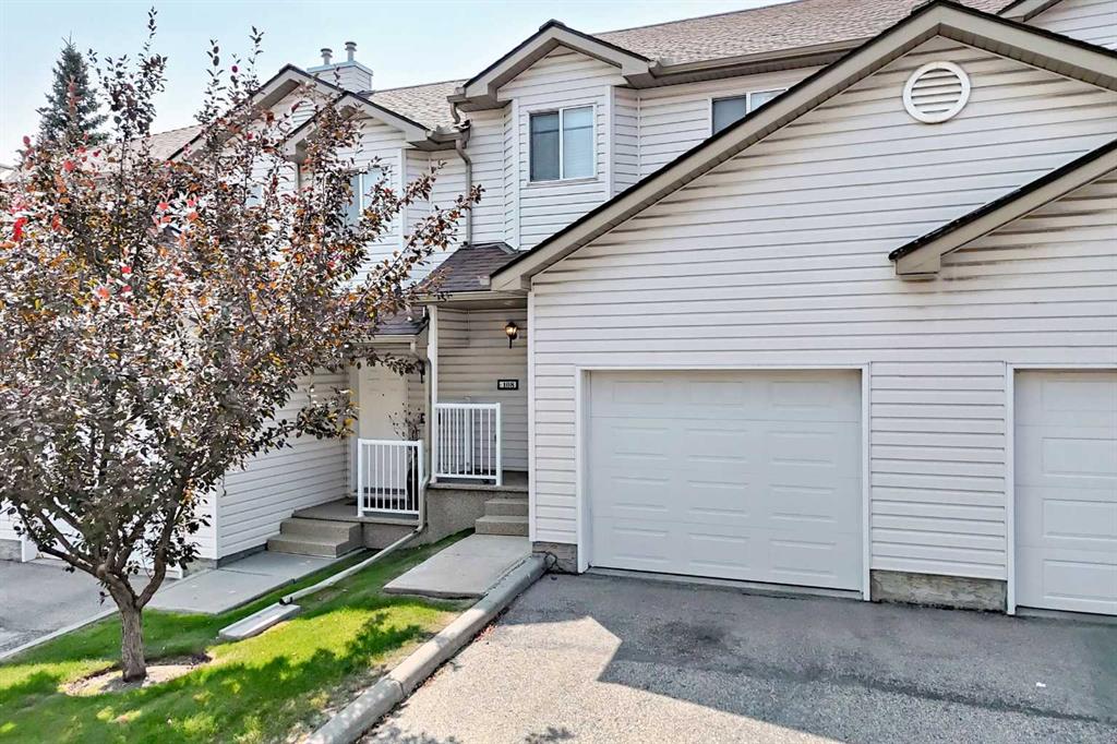 Second View of 108 Douglas Glen Park SE, Douglasdale/Glen, Calgary, Alberta, T2Z 3Z3