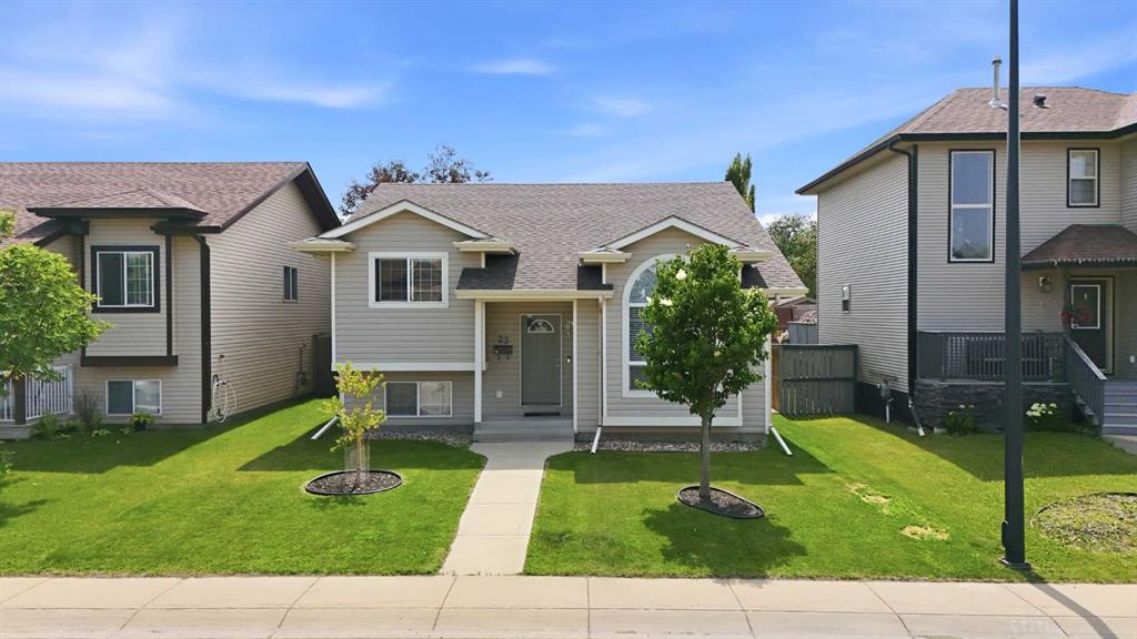Third View of 23 Dubois Crescent , Devonshire, Red Deer, Alberta, T4R 3H8