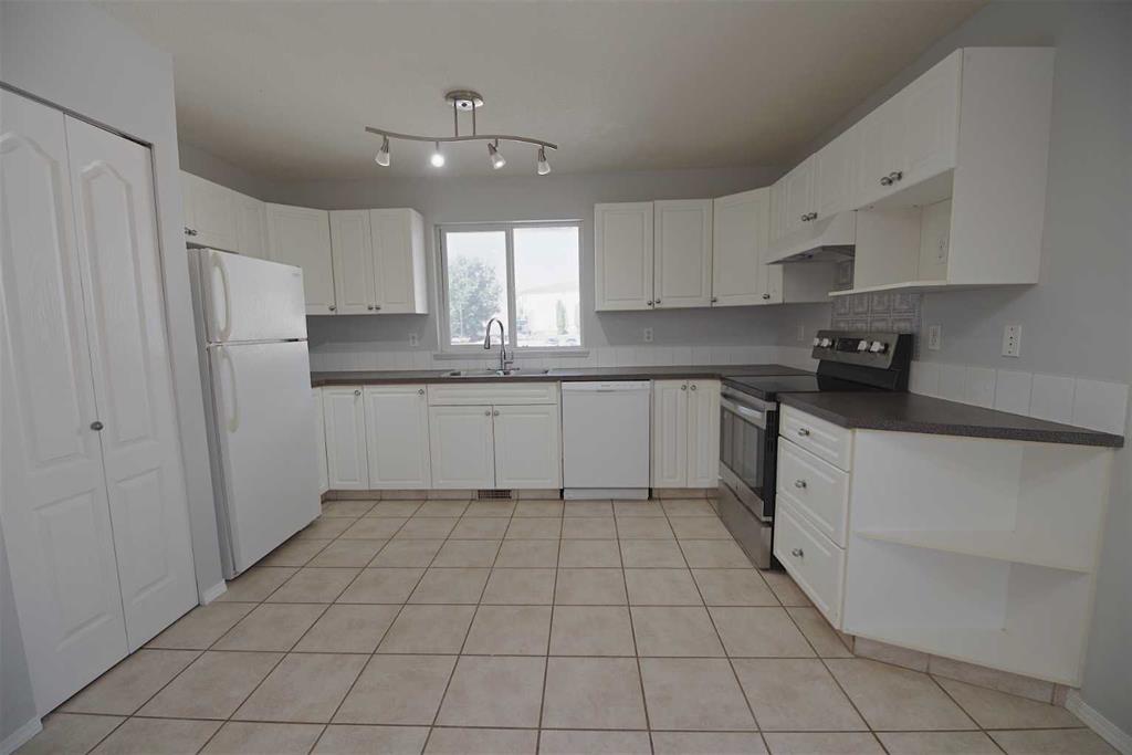 Fourth View of 156 Jerry Potts Boulevard W, Indian Battle Heights, Lethbridge, Alberta, T1K 7G7
