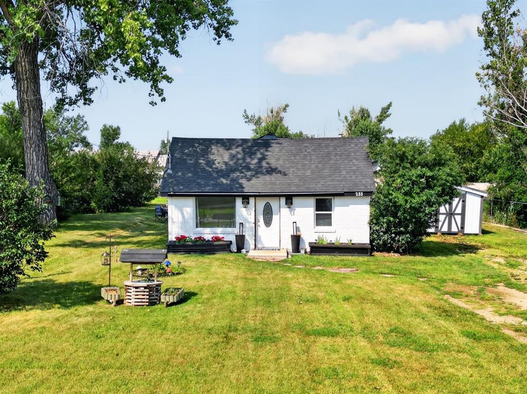 233 4 Street , A2333150, Alberta,