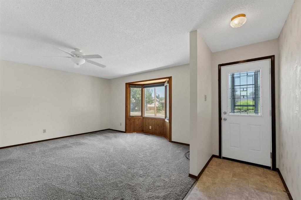 Fourth View of 31 8 Street W, West End, Brooks, Alberta, T1R 0B5
