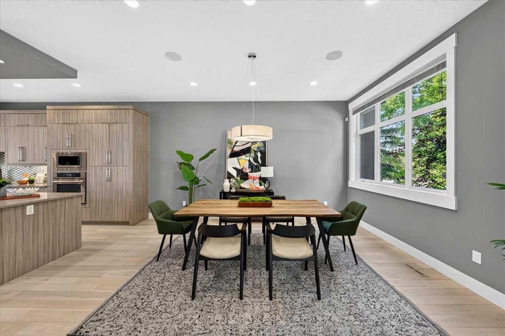 Fifth View of 217 32 Avenue NW, Tuxedo Park, Calgary, Alberta, T2M 2P8