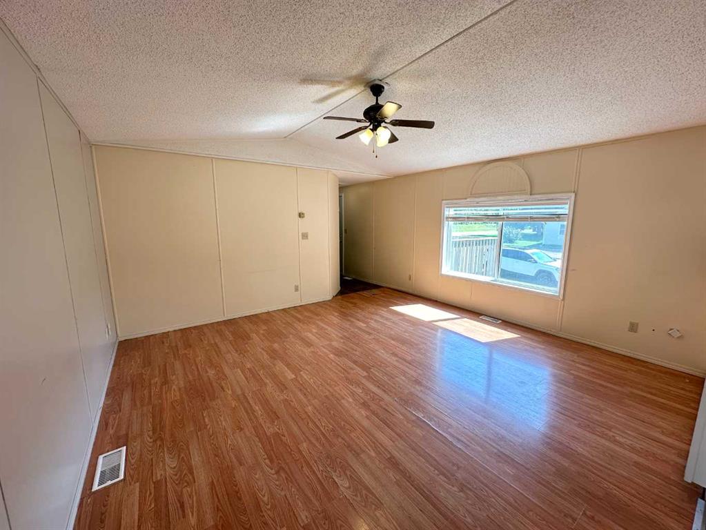 Fifth View of 5001 51 Street , Clandonald, Clandonald, Alberta, T0B 0X0