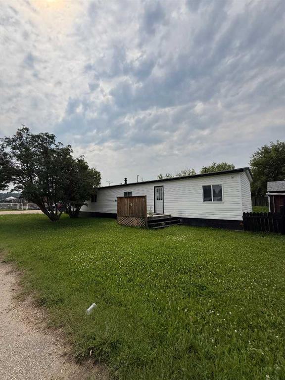 Second View of 19 River Valley Estates  , NONE, Whitecourt, Alberta, T7S 1J7