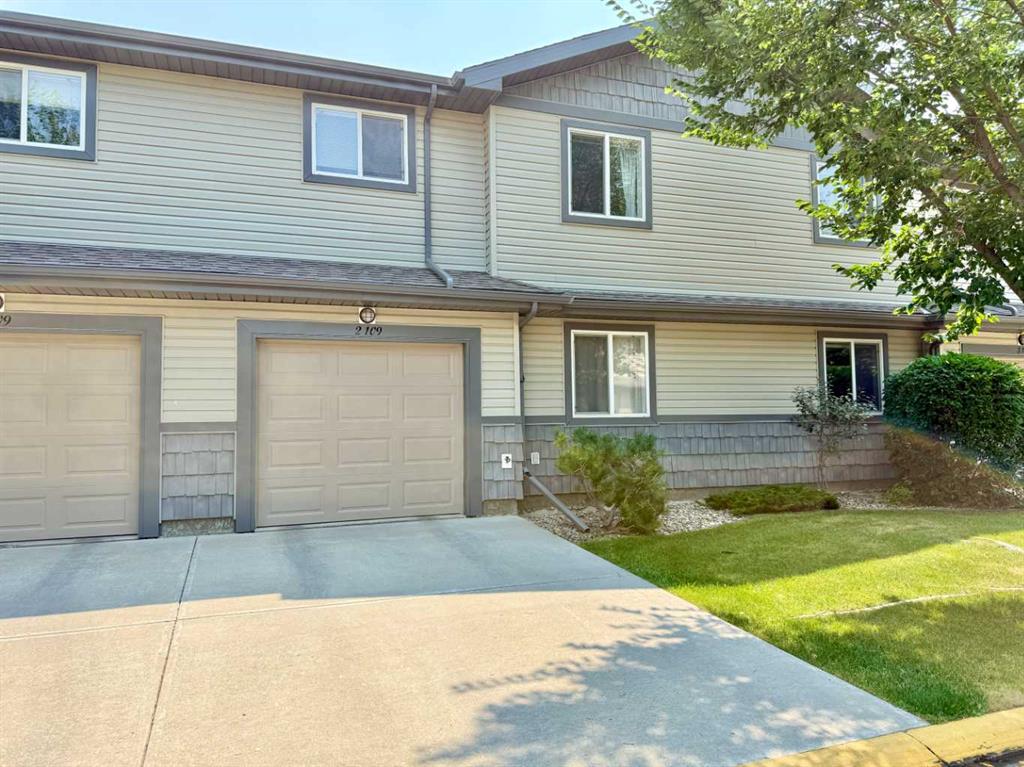 Second View of 2, 109 Silkstone Road W, Copperwood, Lethbridge, Alberta, T1J 3A8