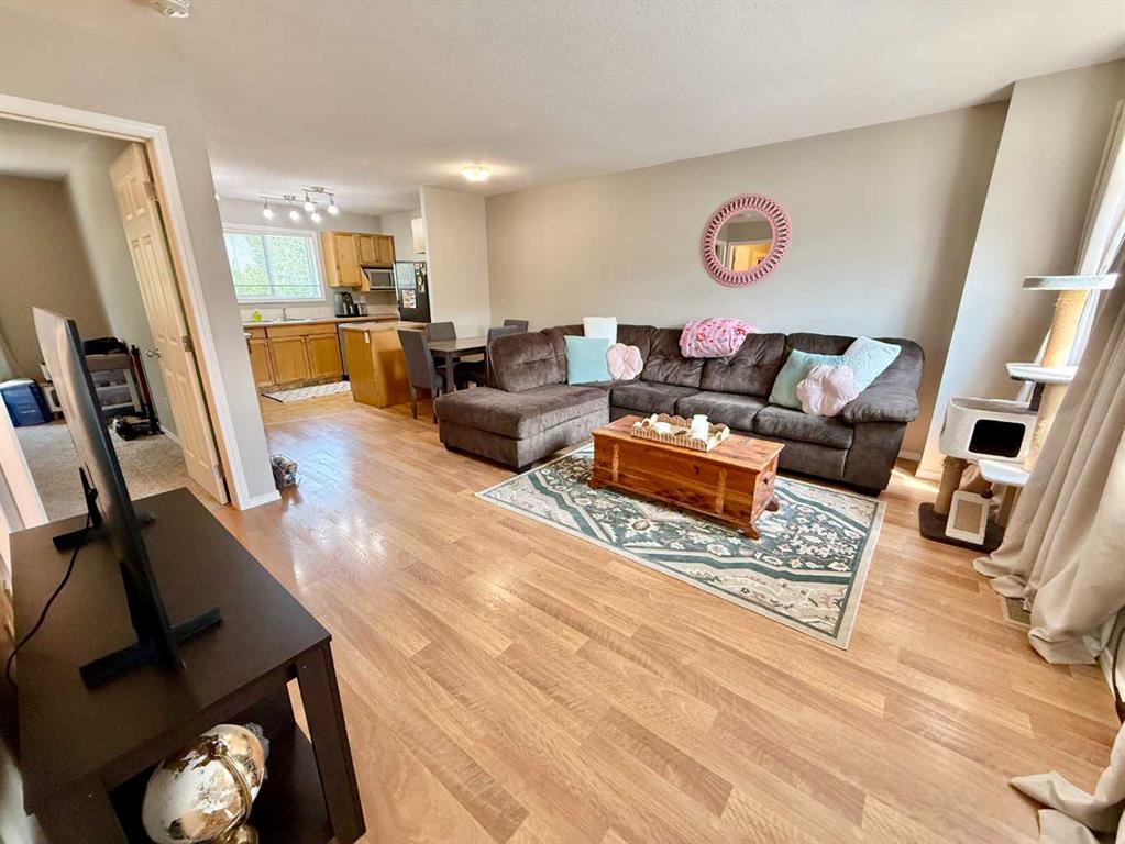 Fourth View of 2, 109 Silkstone Road W, Copperwood, Lethbridge, Alberta, T1J 3A8