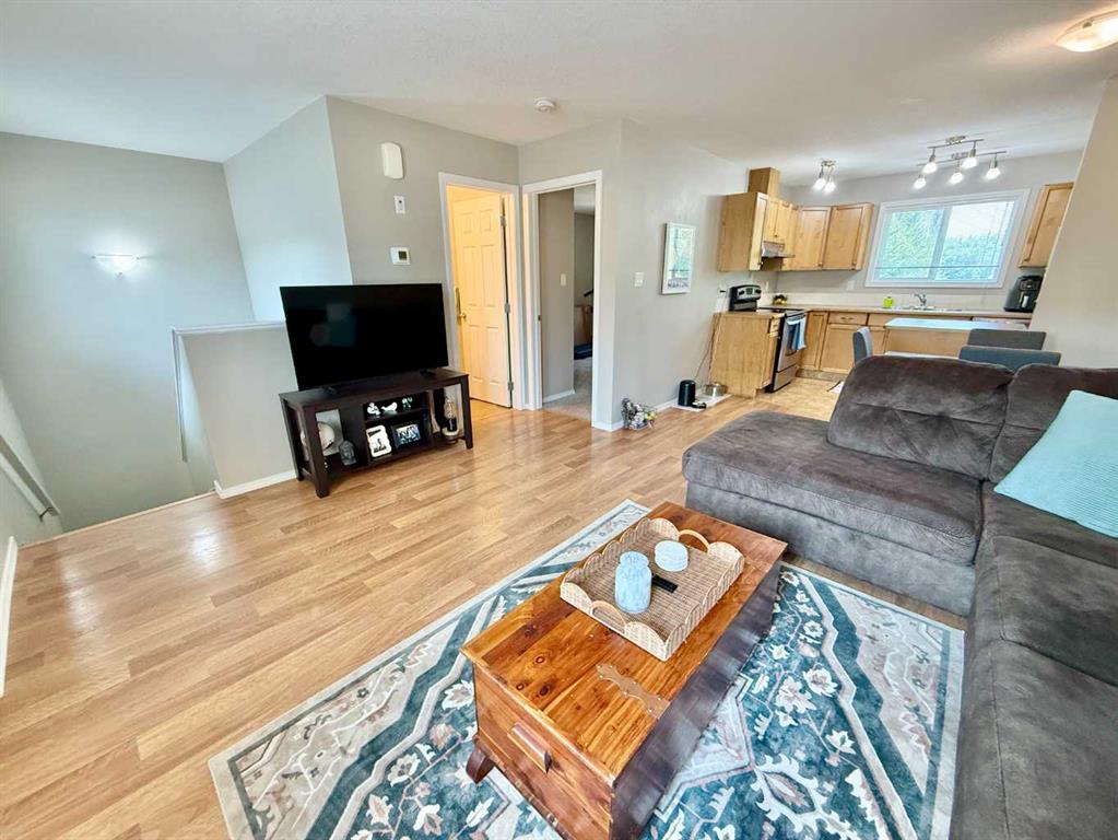 Fifth View of 2, 109 Silkstone Road W, Copperwood, Lethbridge, Alberta, T1J 3A8
