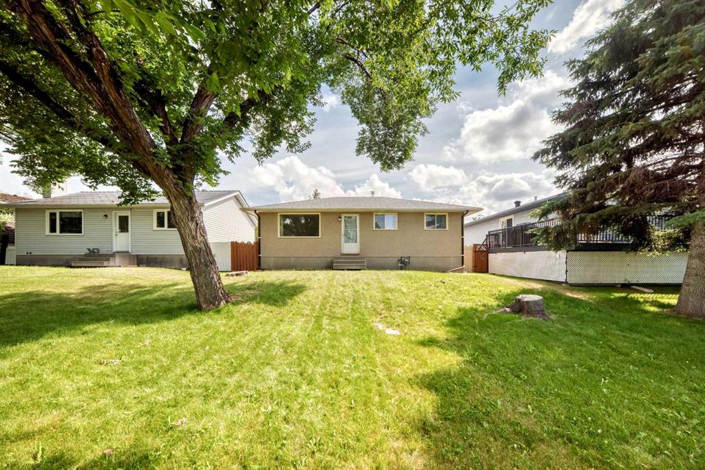 3238 32A Street SE, A2333380, Alberta,